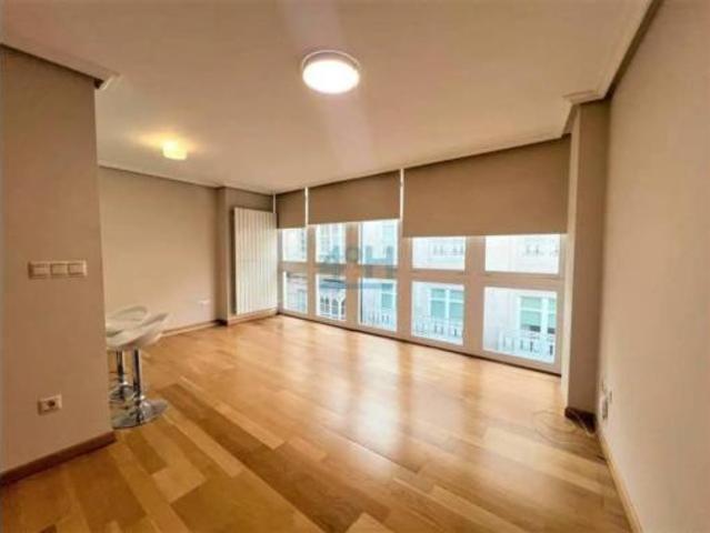 Piso en alquiler en Centro, Ourense