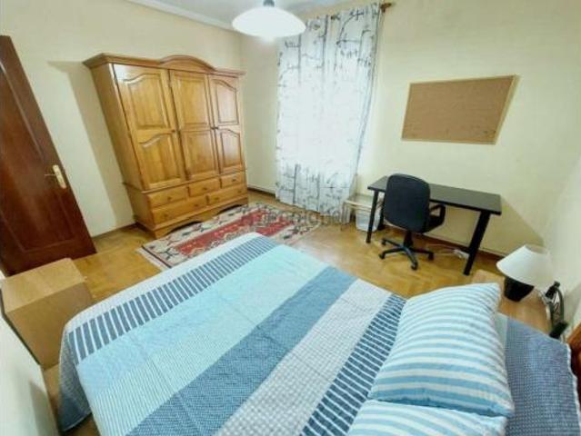 Piso en alquiler en Oviedo, Asturias