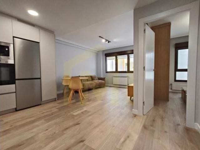 Piso en alquiler en El Milán, Oviedo