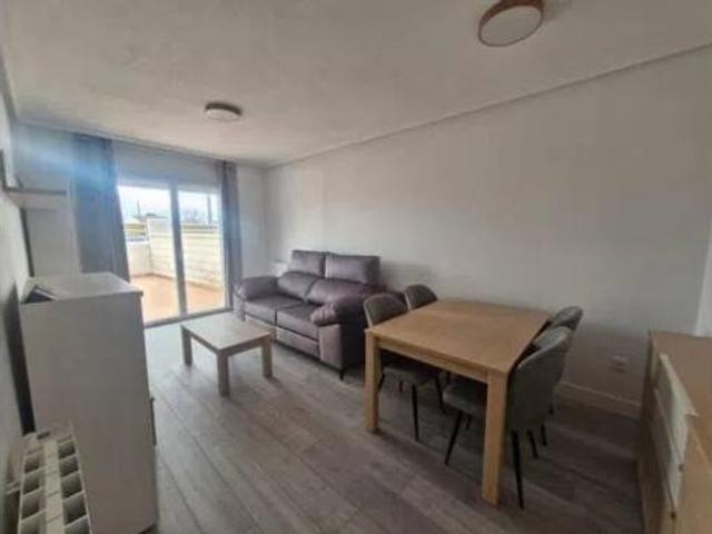 Piso en alquiler en Nuevo Naharros, Pelabravo