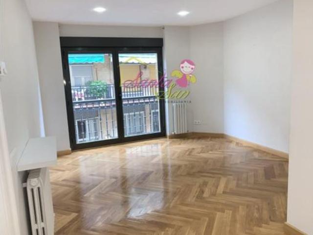 Piso en alquiler en Centro, Salamanca