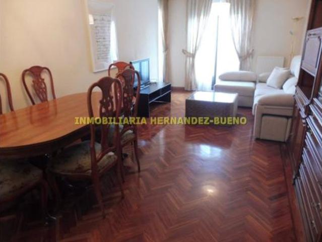 Piso en alquiler en Centro, Salamanca