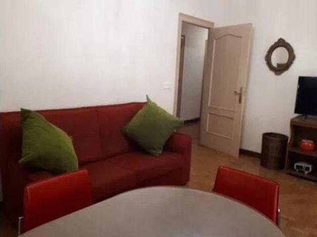 Piso en alquiler en Salesas, Salamanca