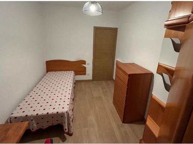 Piso en alquiler en San Bernardo, Salamanca