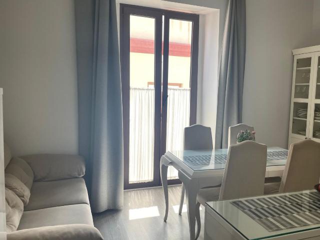 Piso en alquiler en Casco Antiguo, Sevilla