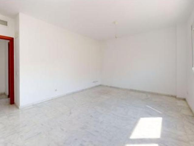 Piso en alquiler en Cerro-Amate, Sevilla