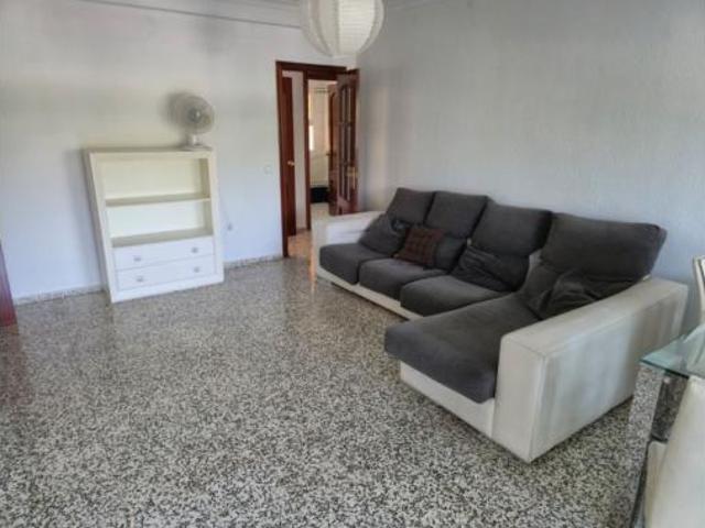 Piso en alquiler en Huerta de Santa Teresa, Sevilla