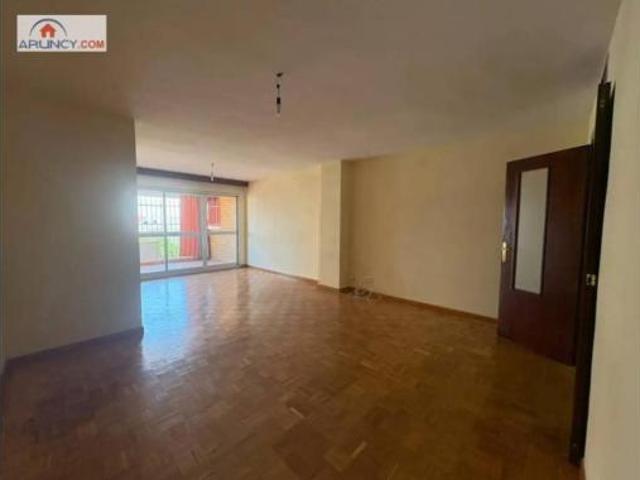 Piso en alquiler en Nervión, Sevilla