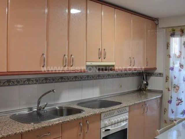 Piso en alquiler en Ruiz de Luna, Talavera De La Reina