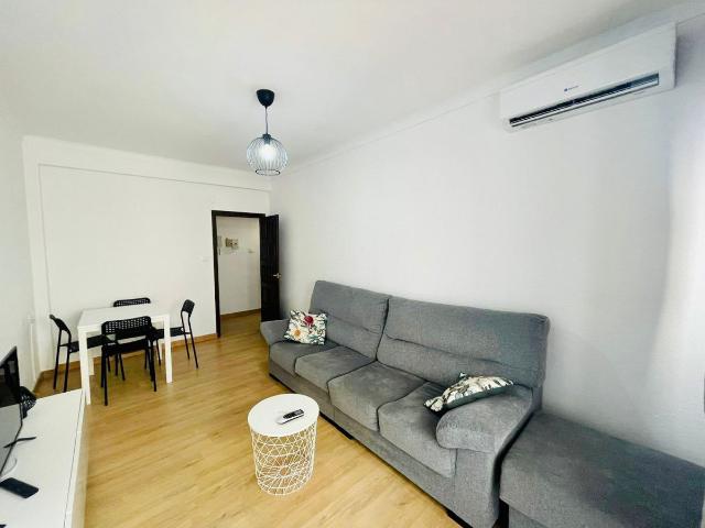 Piso en alquiler en Almería, El Zapillo