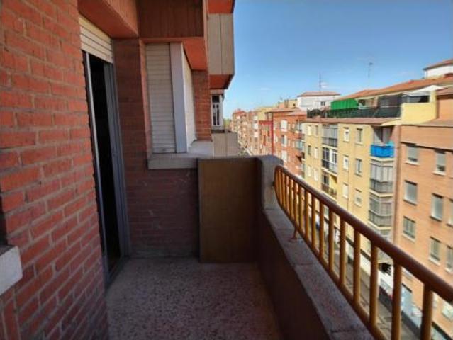 Piso en alquiler en Belén - Pilarica, Valladolid