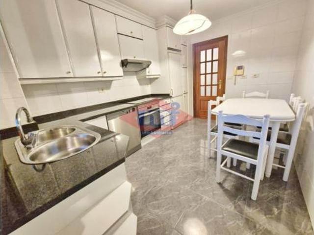 Piso en alquiler en Lavadores, Vigo