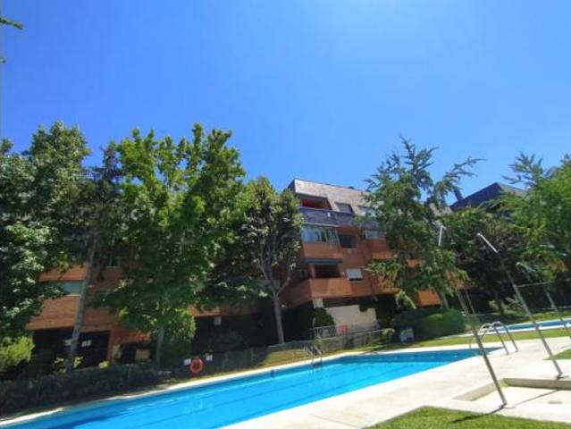 Piso en alquiler en Villaviciosa De Odón, Madrid