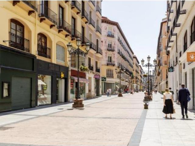 Piso en alquiler en Casco Histórico, Zaragoza