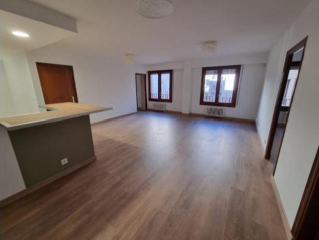 Piso en alquiler en Casco Histórico, Zaragoza