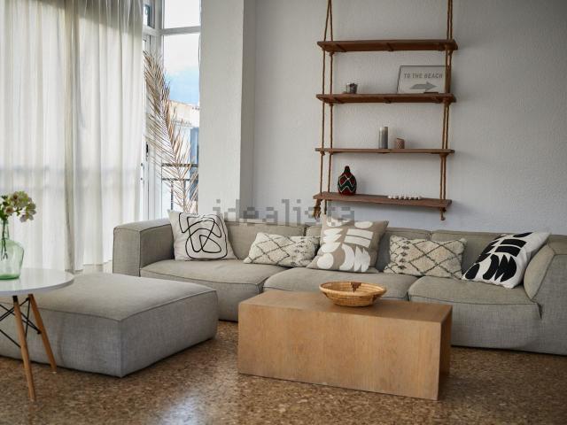 Ático en alquiler en la Marina Baixa, Valencia