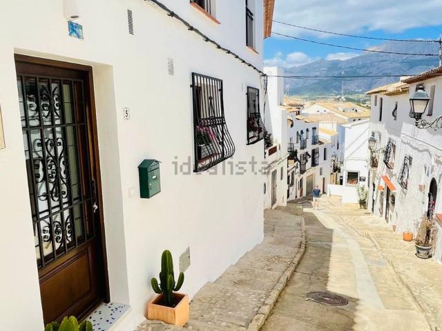 Ático en alquiler en la Marina Baixa, Valencia