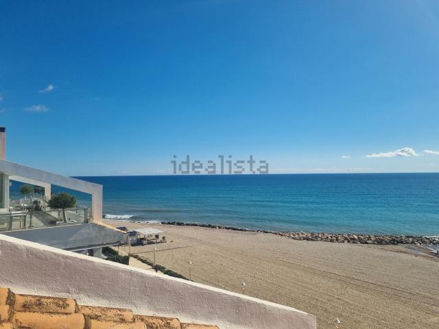 Ático en alquiler en la Marina Baixa, Valencia