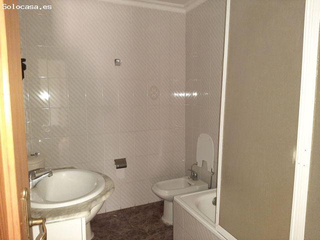 Piso en venta en Bonete, Albacete