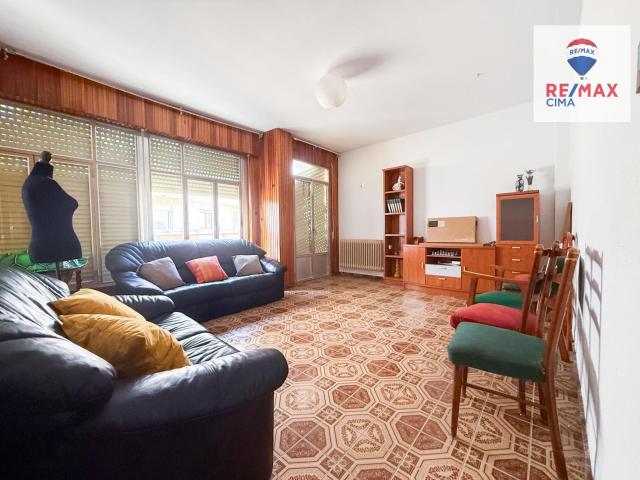 Piso en venta en Baza, Granada