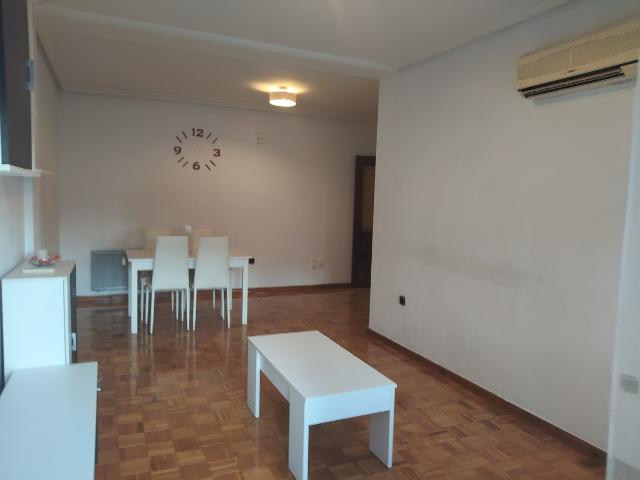 Apartamento en alquiler en Cánovas, Cáceres