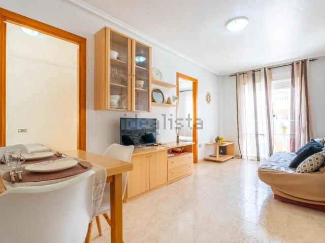 Piso en venta en Torrevieja, Urbanización Calas Blancas
