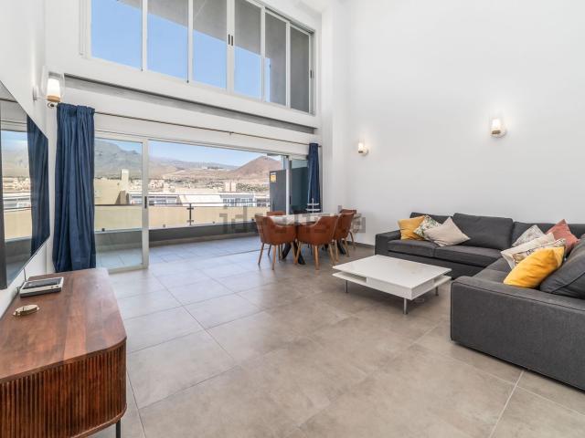 Ático en alquiler en Los Cristianos, Arona