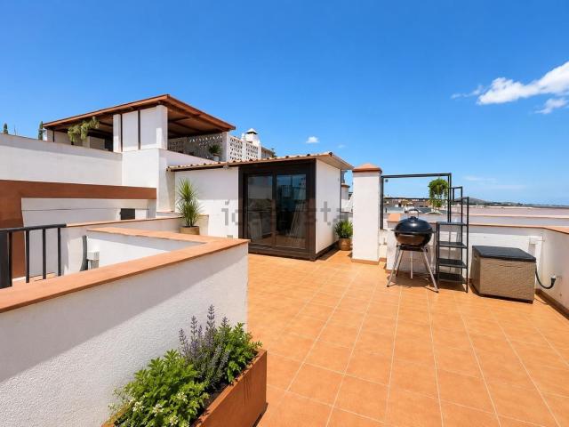 Dúplex en venta en Parque de la Reina, Arona