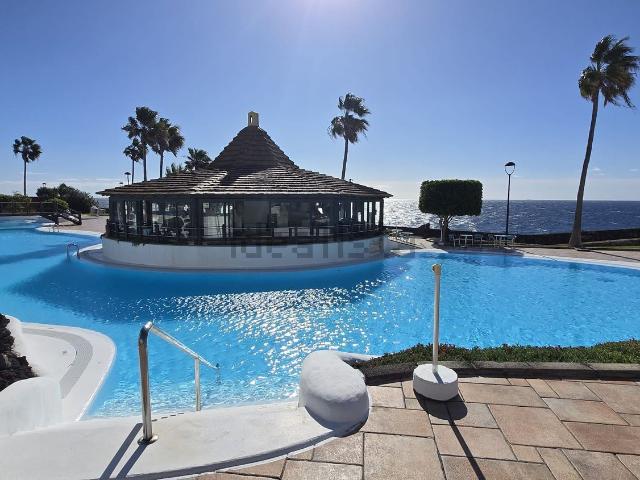 Piso en venta en Costa del Silencio, Arona