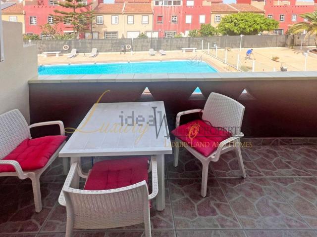 Piso en venta en Costa del Silencio, Arona