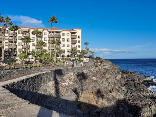 Piso en venta en Costa del Silencio, Arona