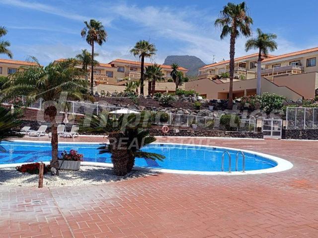 Piso en venta en Los Cristianos, Arona