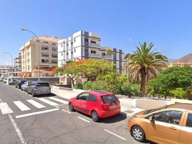 Piso en venta en Los Cristianos, Arona