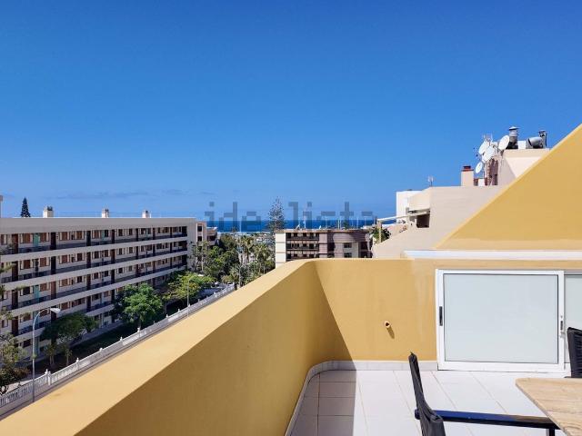 Ático en venta en Los Cristianos, Arona