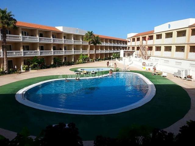 Piso en venta en Costa del Silencio, Arona