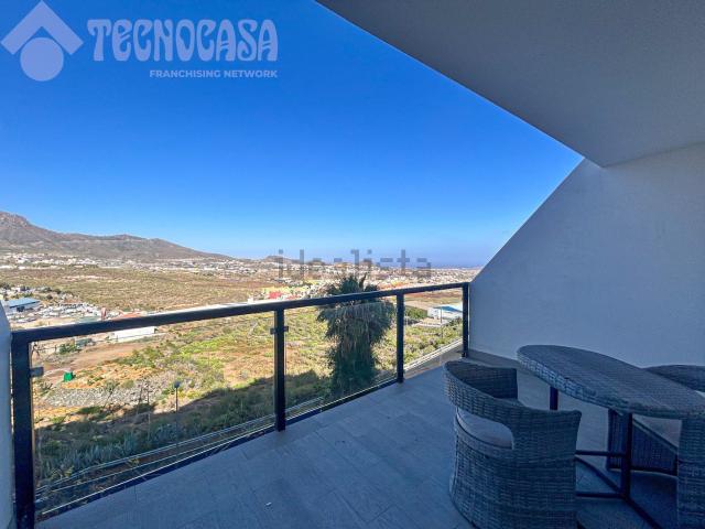Piso en venta en La Camella, Arona
