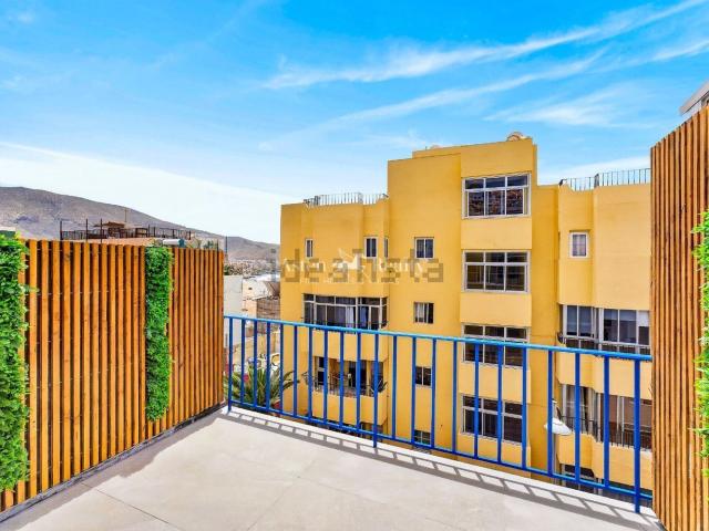 Ático en venta en Los Cristianos, Arona