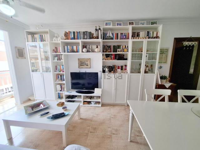 Piso en venta en Las Rosas, Arona