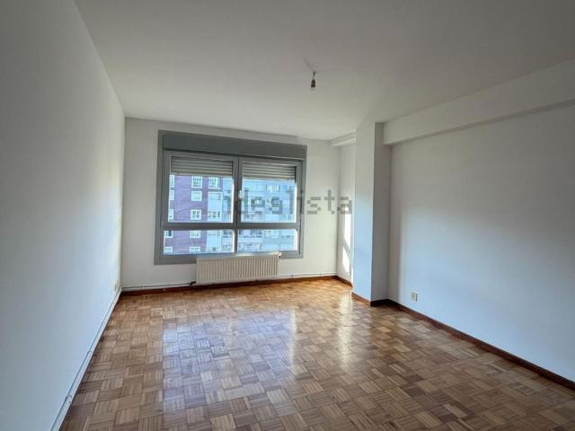Piso en venta en Castrelos, Vigo