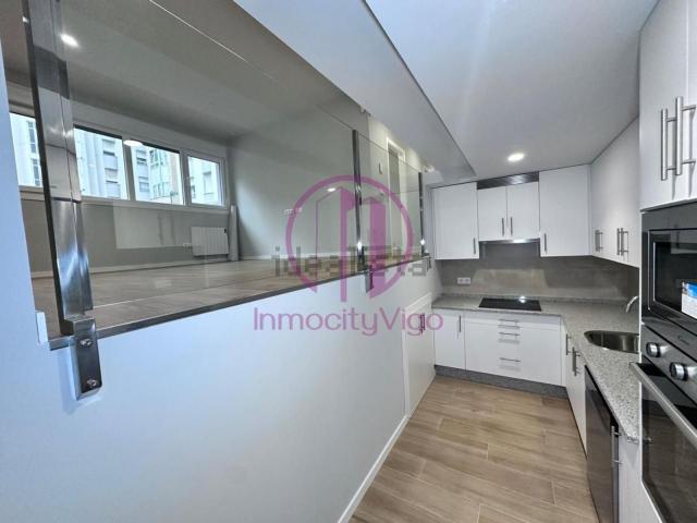 Piso en venta en Vigo, San Tomé de Freixeiro