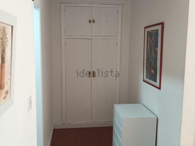 Piso en alquiler en Los Remedios, Sevilla