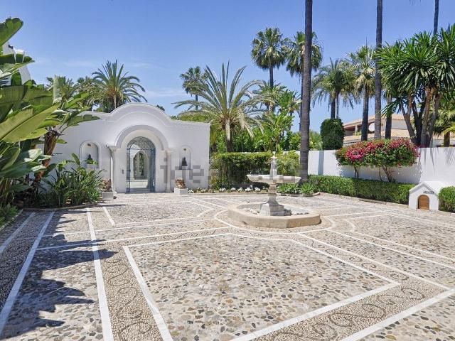 Dúplex en alquiler en Atalaya-Isdabe, Costa del Sol Occidental