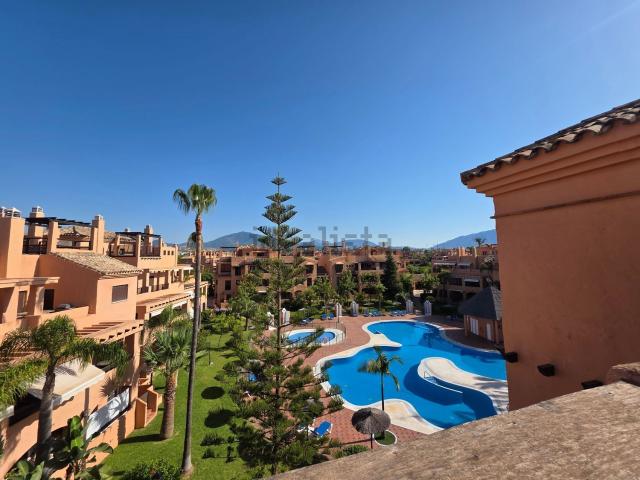 Dúplex en venta en Atalaya-Isdabe, Costa del Sol Occidental