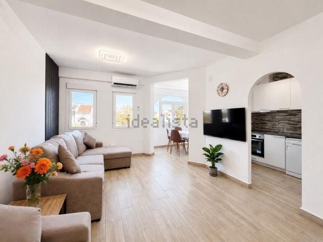 Piso en alquiler en Urbanización Calas Blancas, Torrevieja