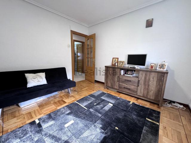 Piso en venta en Avilés, Miranda