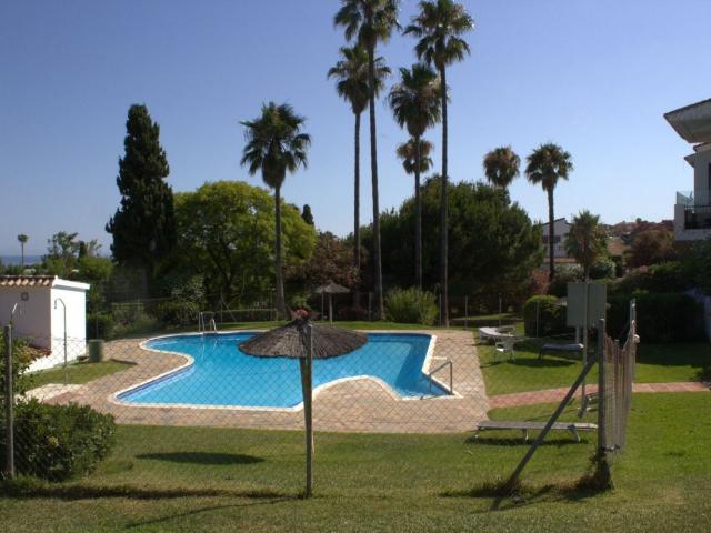 Ático en venta en Bahía Dorada, Estepona