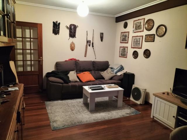 Piso en venta en Ladeira, Vigo