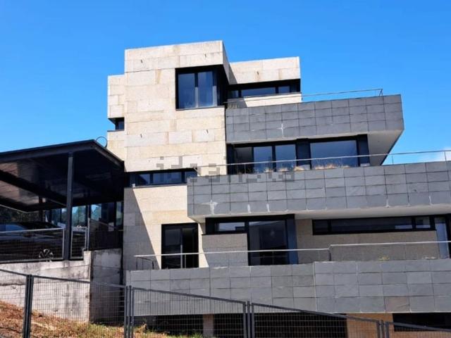 Piso en venta en Baiona, Vigo