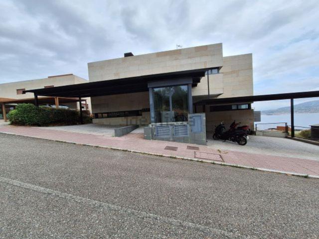 Piso en venta en Baiona, Vigo