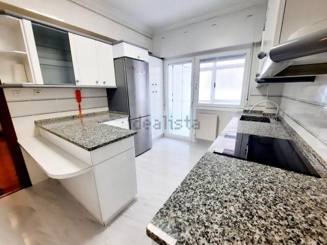 Piso en venta en Barakaldo, Zaballa